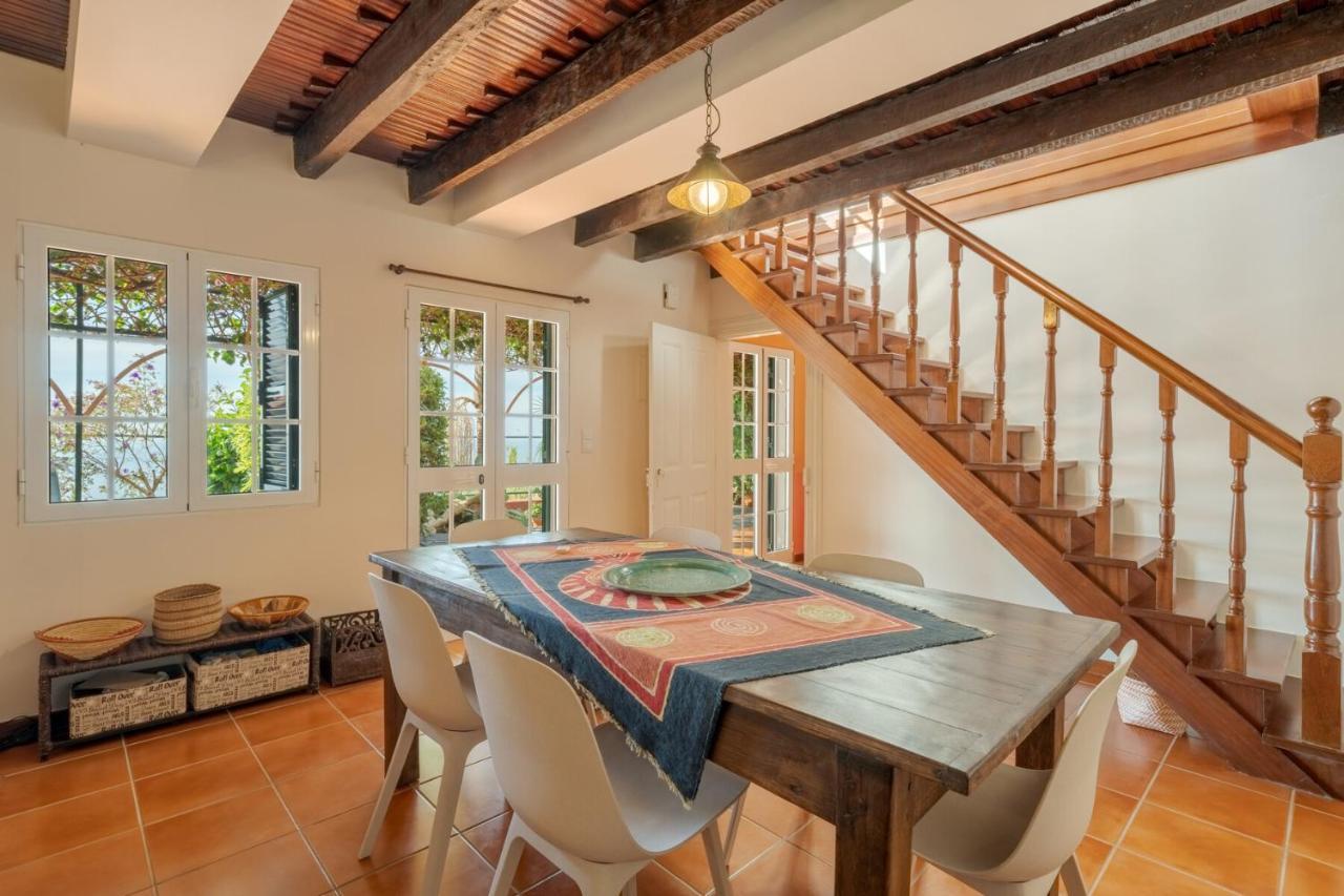 Cozy Villa Flora By Hr Madeira Estreito Da Calheta Exteriör bild