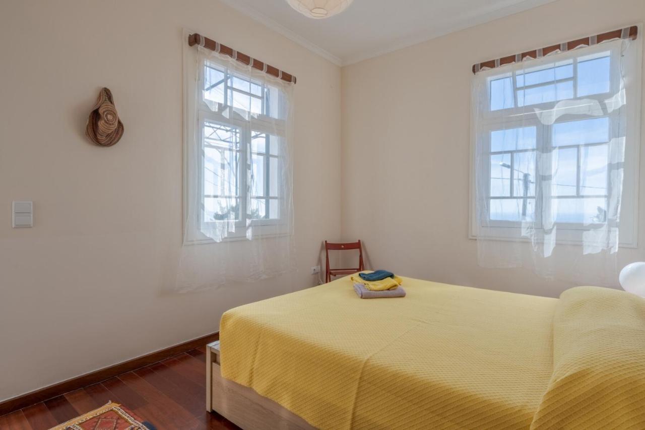 Cozy Villa Flora By Hr Madeira Estreito Da Calheta Exteriör bild